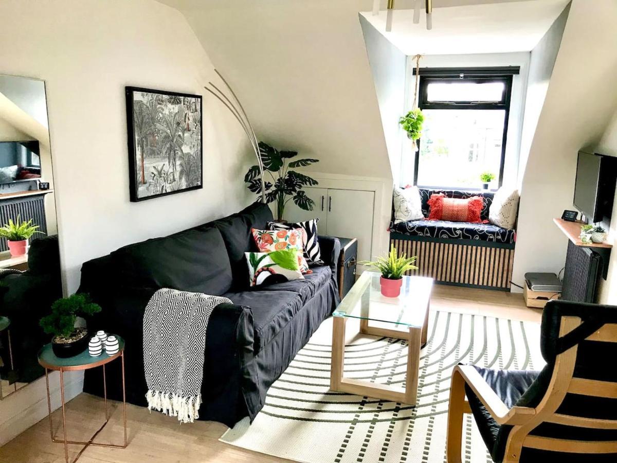 The Morningside Apartment Charming Stylish Apartment In The Centre Of Innerleithen Esterno foto