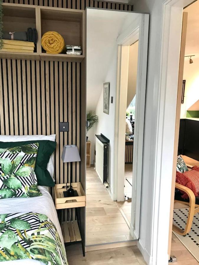 The Morningside Apartment Charming Stylish Apartment In The Centre Of Innerleithen Esterno foto